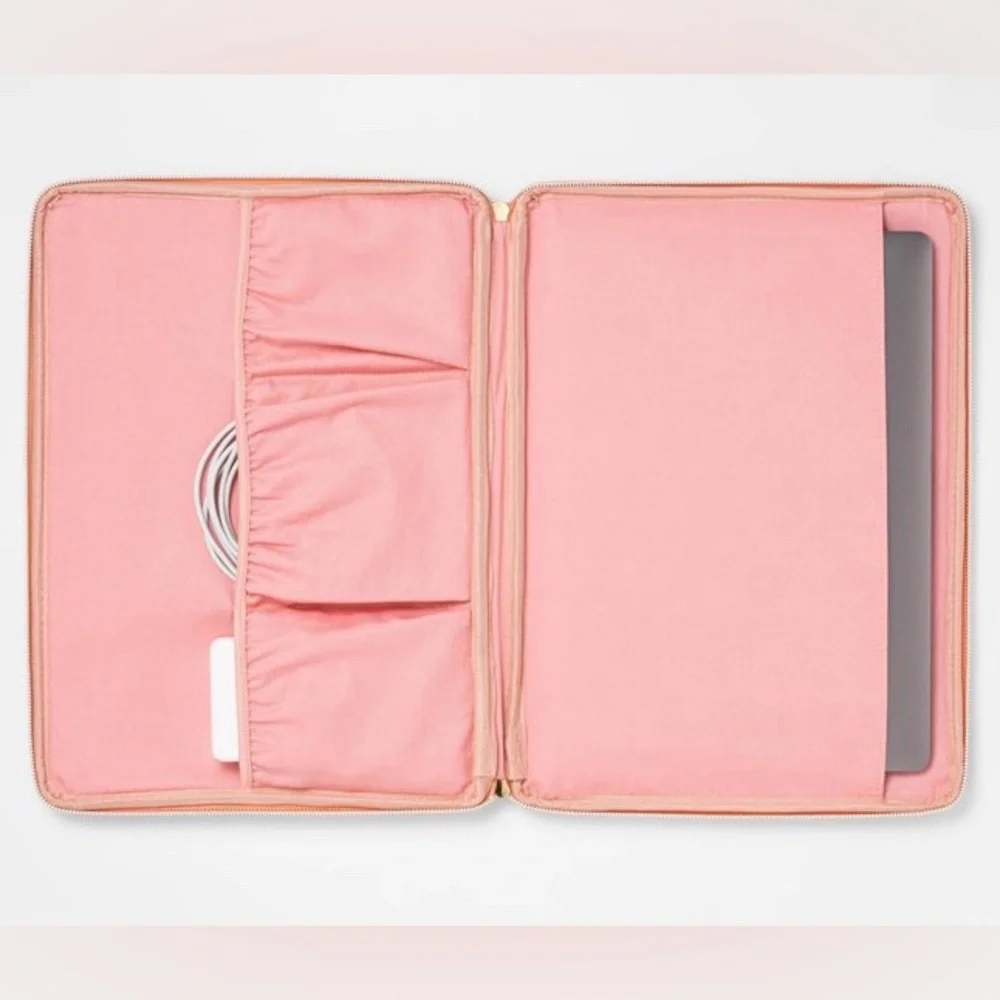 ✨Laptop Tech Storage Pouch✨
